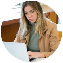 UTLearn woman on computer